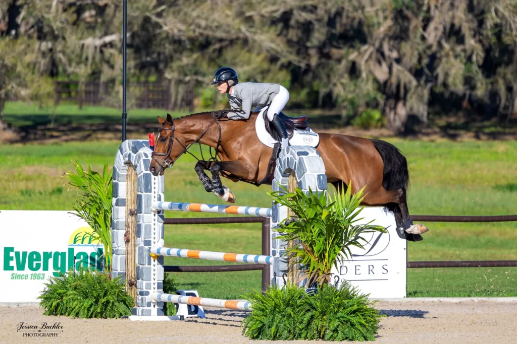 Amanda Derbyshire riding Vogue TW in the $20,000 Blalock Walters TerraNova Prix