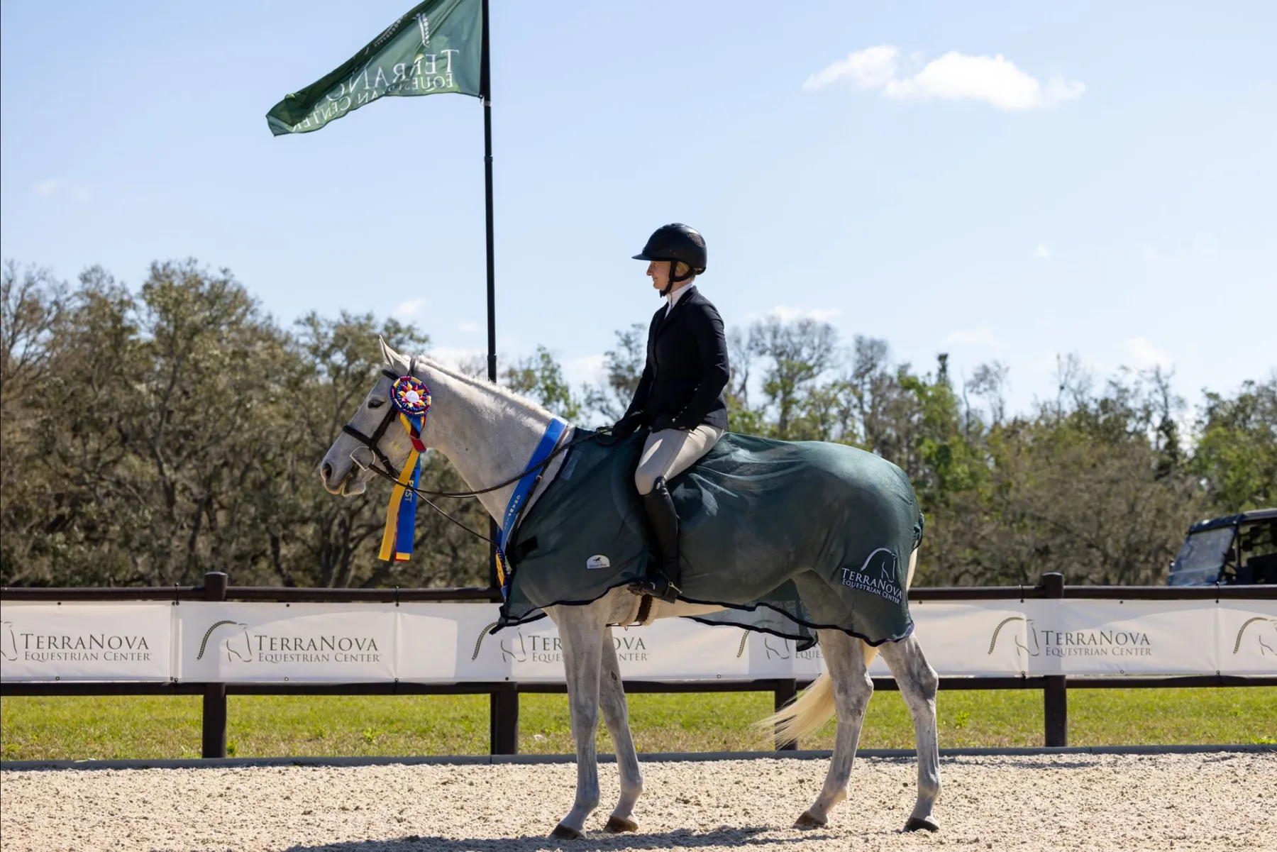 Emily Smith and Vera Vita in the USHJA National Hunter Derby at TerraNova