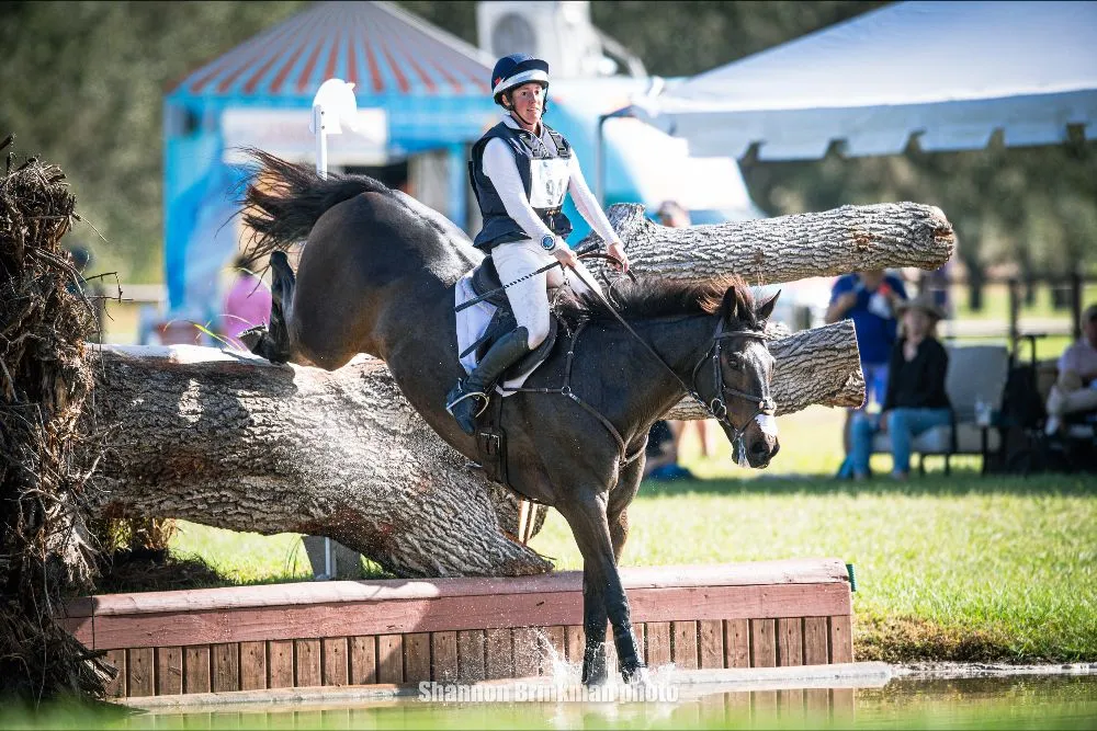 Jenny Caras riding Trendy Fernhill on cross-country in the Galati Yacht Sales CCI4*-L at TerraNova