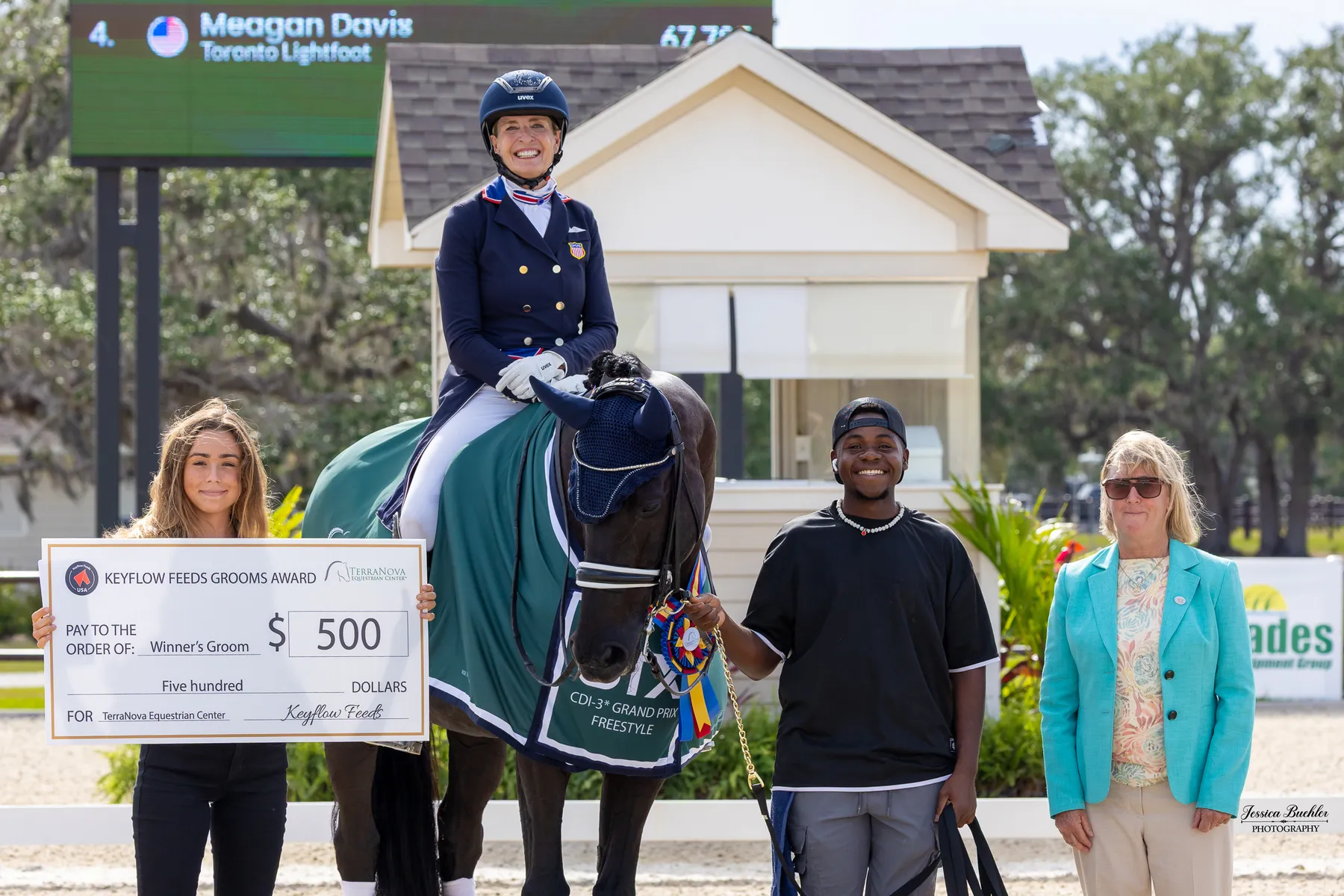 Jose Guzman presented with the Keyflow Feeds Groom's Award at TerraNova