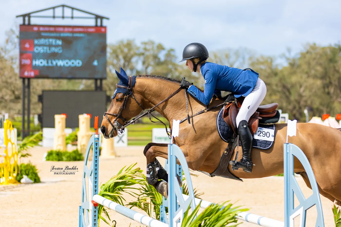 Kirsten Ostling riding Hollywood Be Good in the $5,000 NAL ReitenRight Equestrian 1.20m Junior/Amateur Jumper Classic