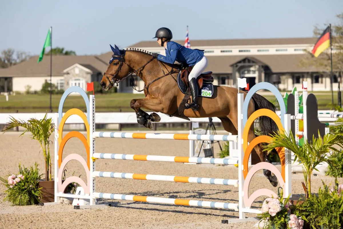 Kirsten Ostling riding Hollywood Be Good to third in the NAL 1.20m/1.30m Junior/Amateur Jumper Classic at TerraNova