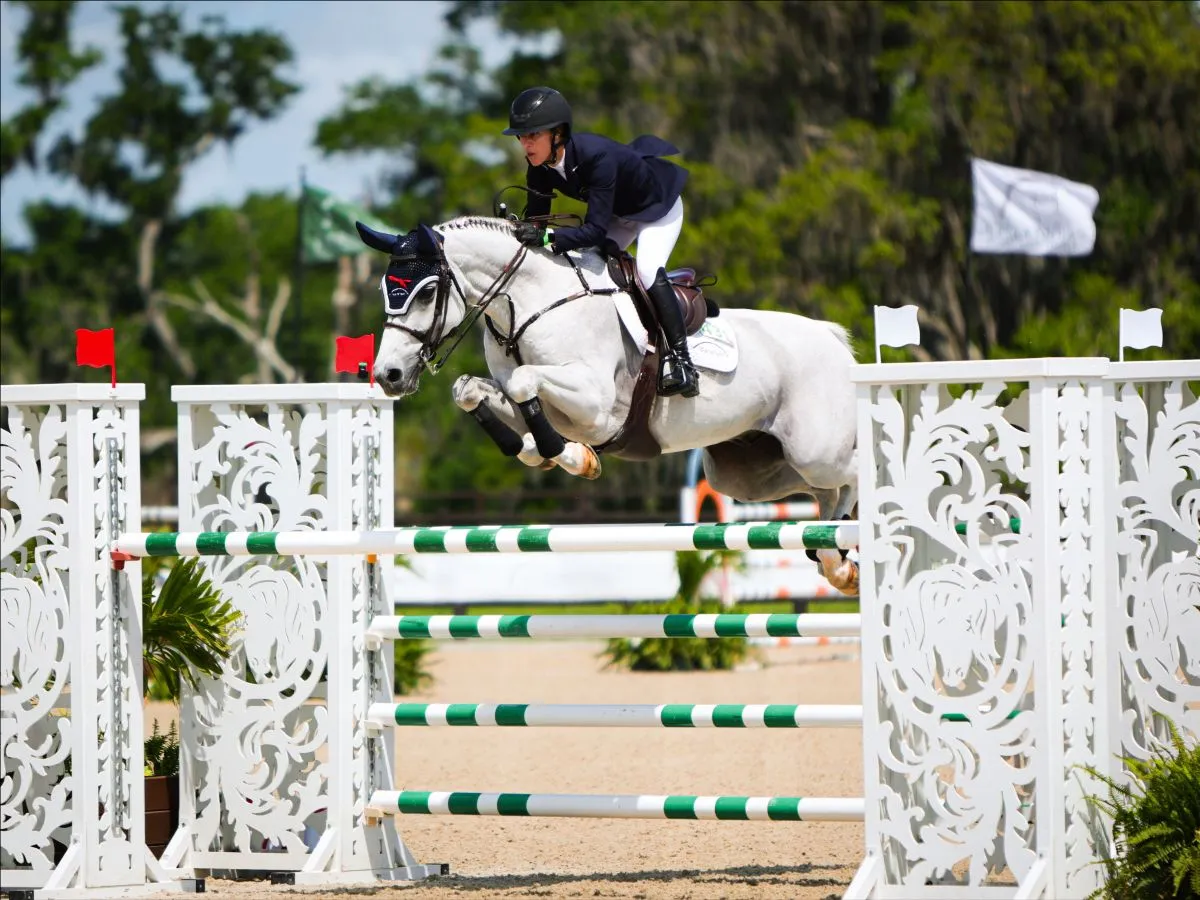Rebecca Conway riding Con Coleur to third place at TerraNova