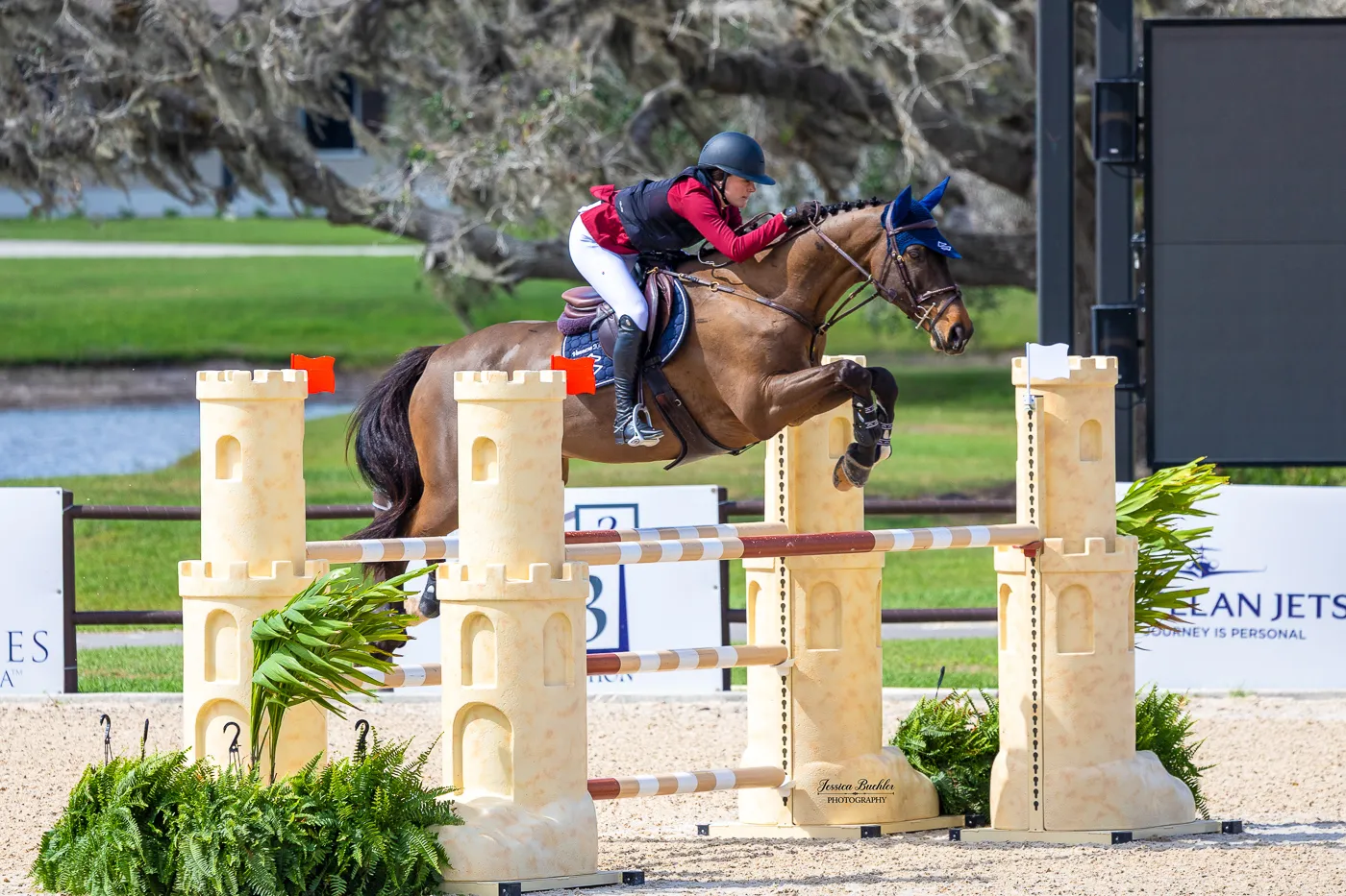 Vanessa King riding Seaview Demonstration in the $5,000 NAL Dever Golf Cars 1.30m Junior/Amateur Jumper Classic